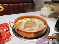 手捶生牛肉丸-牛村来人潮汕牛肉火锅(西单店)