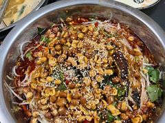 -周良天山牛杂城(天山路总店)