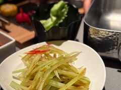 -左庭右院鲜牛肉火锅黑金店(陆家嘴中心店)