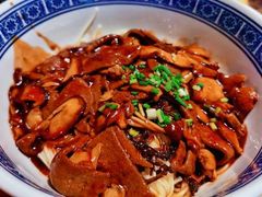 蛤蜊猪肝面-沪西老弄堂面馆(定西路店)