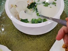 -鹏城人家海鲜酒家·23年老字号(较场尾店)