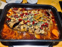 烤盘清江鱼香辣-小小河边鱼(天润城店)