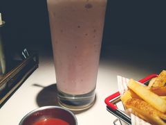 覆盆子奶昔-阿妮叶李(光谷世界城店)