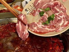 -洞亭火锅(防空洞总店)