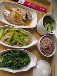 -爱妈月子会所(汕樟总店)