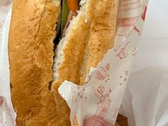 -Bánh Mì Huynh Hoa