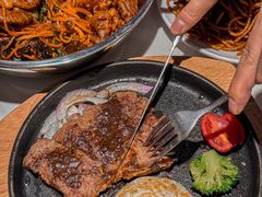 -享遇.锅姥姥牛排海鲜自助(小寨店)