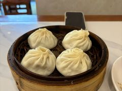 鲜肉小笼-老西白点心店