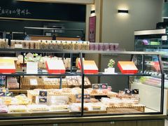 面包甜点陈列柜-仟吉(星汇维港店)