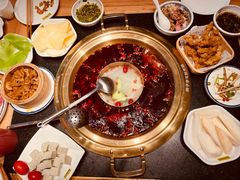 -周小明火锅(黑金冠社区店)