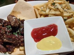 -玛格萝妮比萨屋(陆家浜路店)