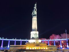 -人民防洪胜利纪念塔