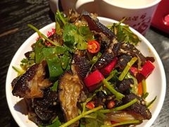 凉拌乌鸡爪-蛙三泡椒牛蛙(万象城店)