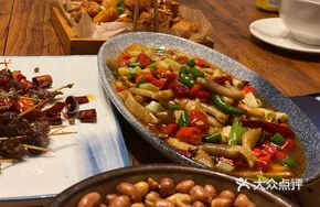 Double Pepper Stir-fried Sea Cucumber