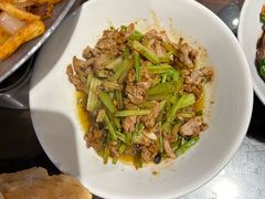 -富正毅三下锅·湘西韵味(天门山索道店)