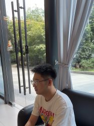 -侨治发型