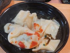 笋尖鲜肉大馄饨-真真鲜馄饨店(启蒙路店)