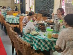 大堂-昱龙大盆牛蛙馆(三兴街总店)