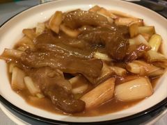 大葱燜蹄筋-狮王府淮扬菜(新街口友谊店)