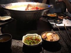 -湊湊火锅·茶憩(新中关购物中心店)