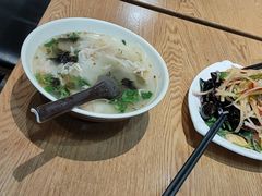 -三好食堂(煎饺·馄饨·肉饼米线·盛世广场店)