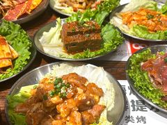 -悟能八戒烤肉自助(秦隆步行街店)