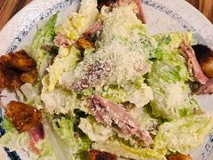 凯撒沙拉配咸鸭肉-SMOKI & CO(五大道店)