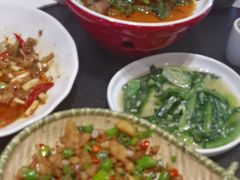 -万重锦·人文川菜馆(骡马市店)