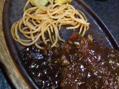 -皇品世家牛排(七一路店)