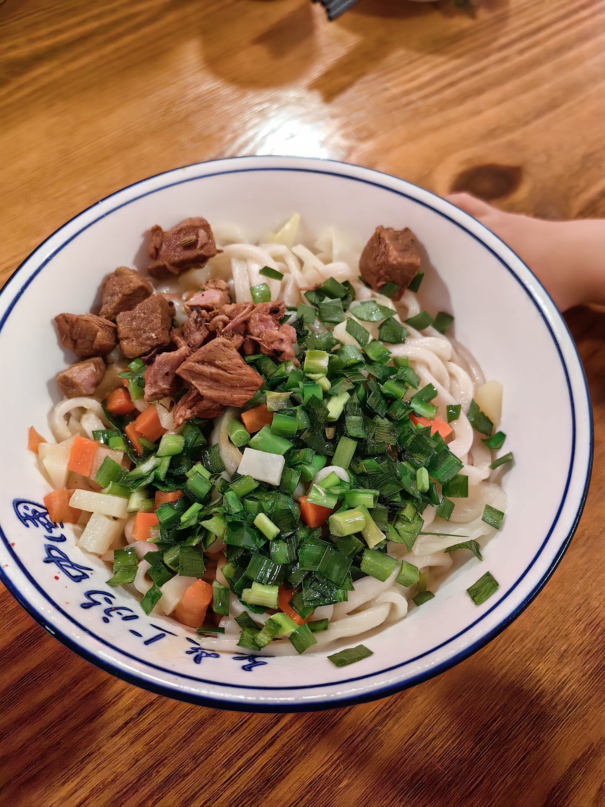 有人没吃过这一碗干拌牛肉面我会伤心