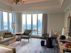 -广州富力丽思卡尔顿酒店