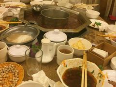 -山城年华老火锅(玉林店)