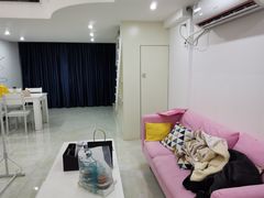 -万笙国际公寓(广州萝岗香雪地铁站店)