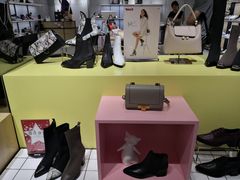 -BeLLE 百丽(上海月星环球港店)