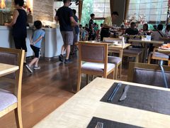大堂-威珀斯酒店·珀萃美食餐厅 | 海鲜刺身·现烤生蚝·特色烤肉