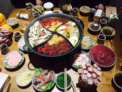 -白乐天毛肚火锅馆(解放碑店)