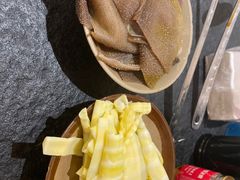 -四小区火锅·巷子里的重庆火锅(花照壁店)