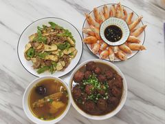 -天鹅到家·保姆月嫂育儿嫂(浦东店)