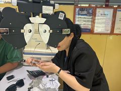 -爱视眸Eyeblling眼镜·依视路·蔡司镜片折扣店(百联南方商城购物中心)