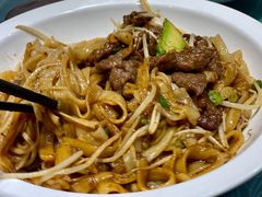 干炒牛河-粤·向群饭店(龙津东路总店)