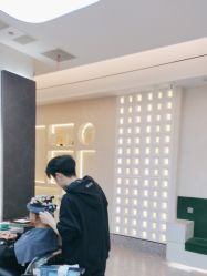 -苏豪美发S A L O N烫发染发