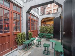 -星巴克臻选(上海今潮8弄店)