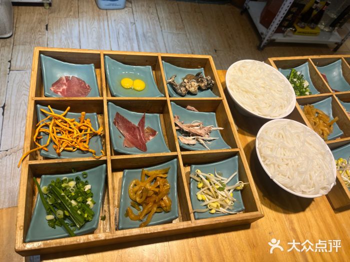 勺子米线·云南传统小吃市集(四方街店)图片