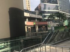 -中航城君尚购物中心