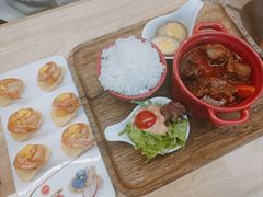 红烩牛腩饭-刀叉遇上筷子中西融合餐厅(和平店)