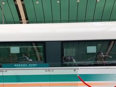 -龙阳路磁悬浮列车总站-停车场