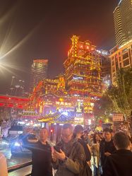 -爱的化妆工作室(雅地天际店)