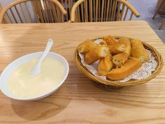 -弄堂咪道-饭香·面香·馄饨香(汇锦广场店)