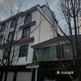 我终于可以出去摊店啦 好开心呀 这是一家小资情调的花