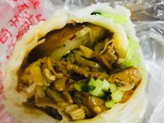 -老王芙蓉蛋卷饼(万达店)